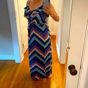 Worn 1 time. Blue/Purple/White Chevron patterned.